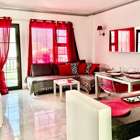 Apartment Corallo-50m From The Artdesign Puerto del Carmen (Lanzarote)